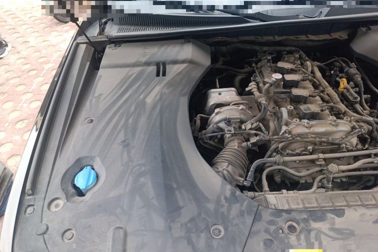 Used Hongqi H9 2020 2.0T Smart Connect Flagship Edition Engine Bay Right