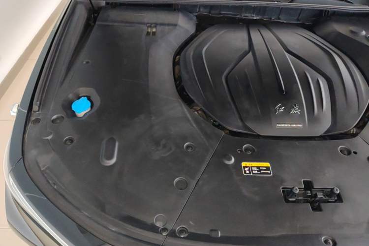 Used Hongqi H9 2020 2.0T Smart Connect Flagship Edition Engine Bay Right