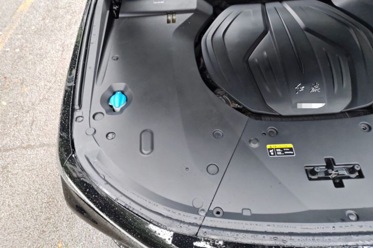 Used Hongqi H9 2020 2.0T Smart Connect Flagship Edition Engine Bay Right
