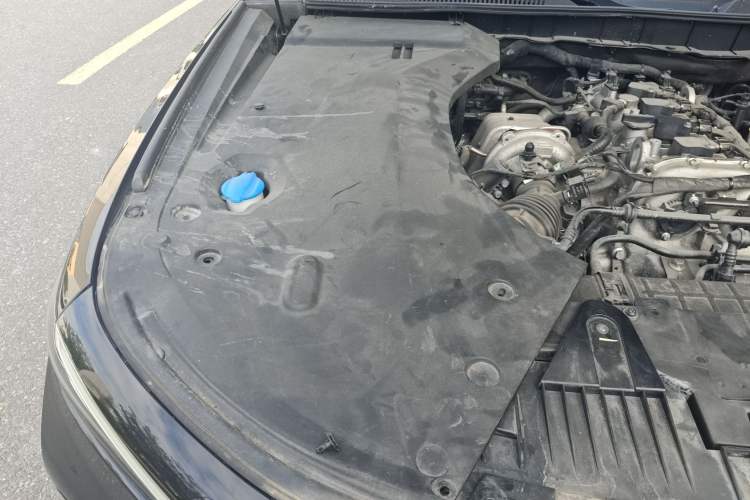 Used Hongqi H9 2020 2.0T Smart Connect Flagship Edition Engine Bay Right