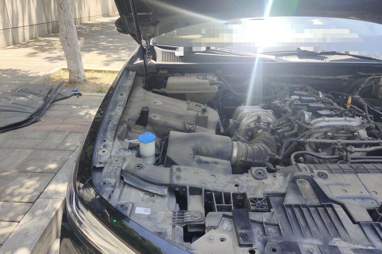 Used Hongqi H9 2020 2.0T Smart Connect Flagship Edition Engine Bay Right