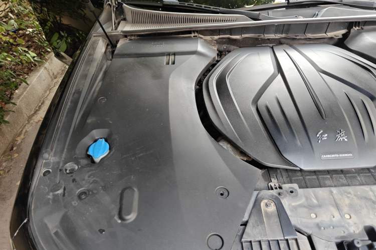 Used Hongqi H9 2020 2.0T Smart Connect Flagship Edition Engine Bay Right
