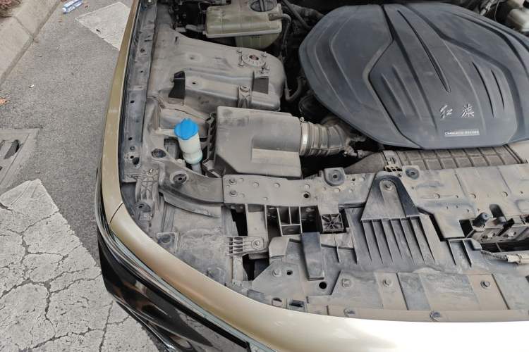 Used Hongqi H9 2020 2.0T Smart Connect Flagship Edition Engine Bay Right