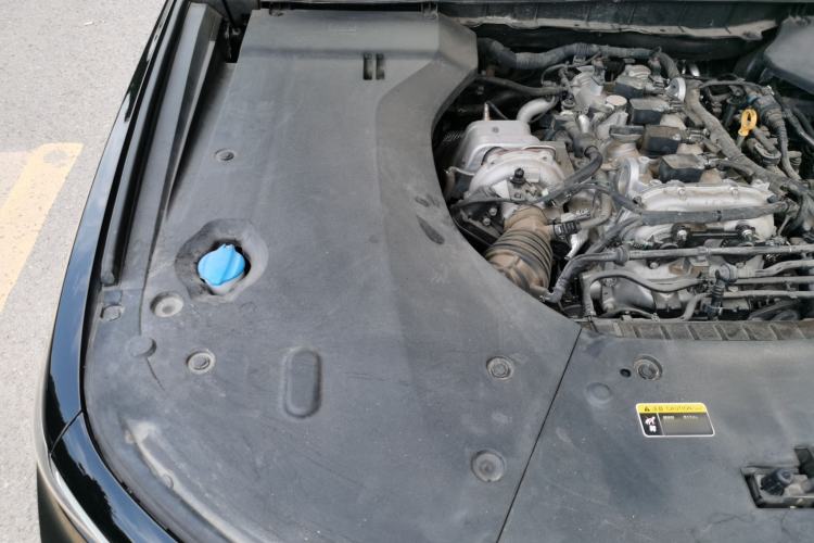 Used Hongqi H9 2020 2.0T Smart Connect Flagship Edition Engine Bay Right