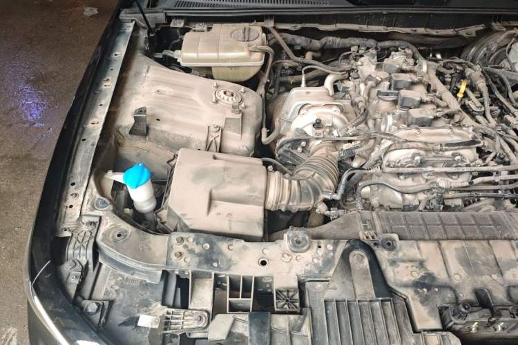 Used Hongqi H9 2020 2.0T Smart Connect Flagship Edition Engine Bay Right