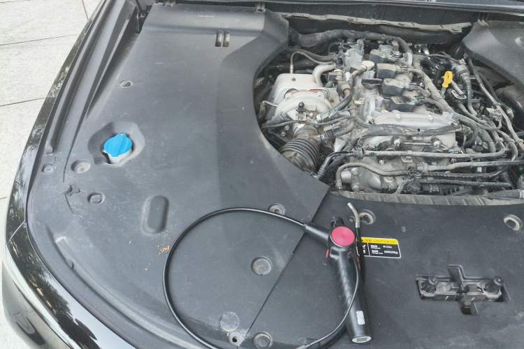 Used Hongqi H9 2020 2.0T Smart Connect Flagship Edition Engine Bay Right