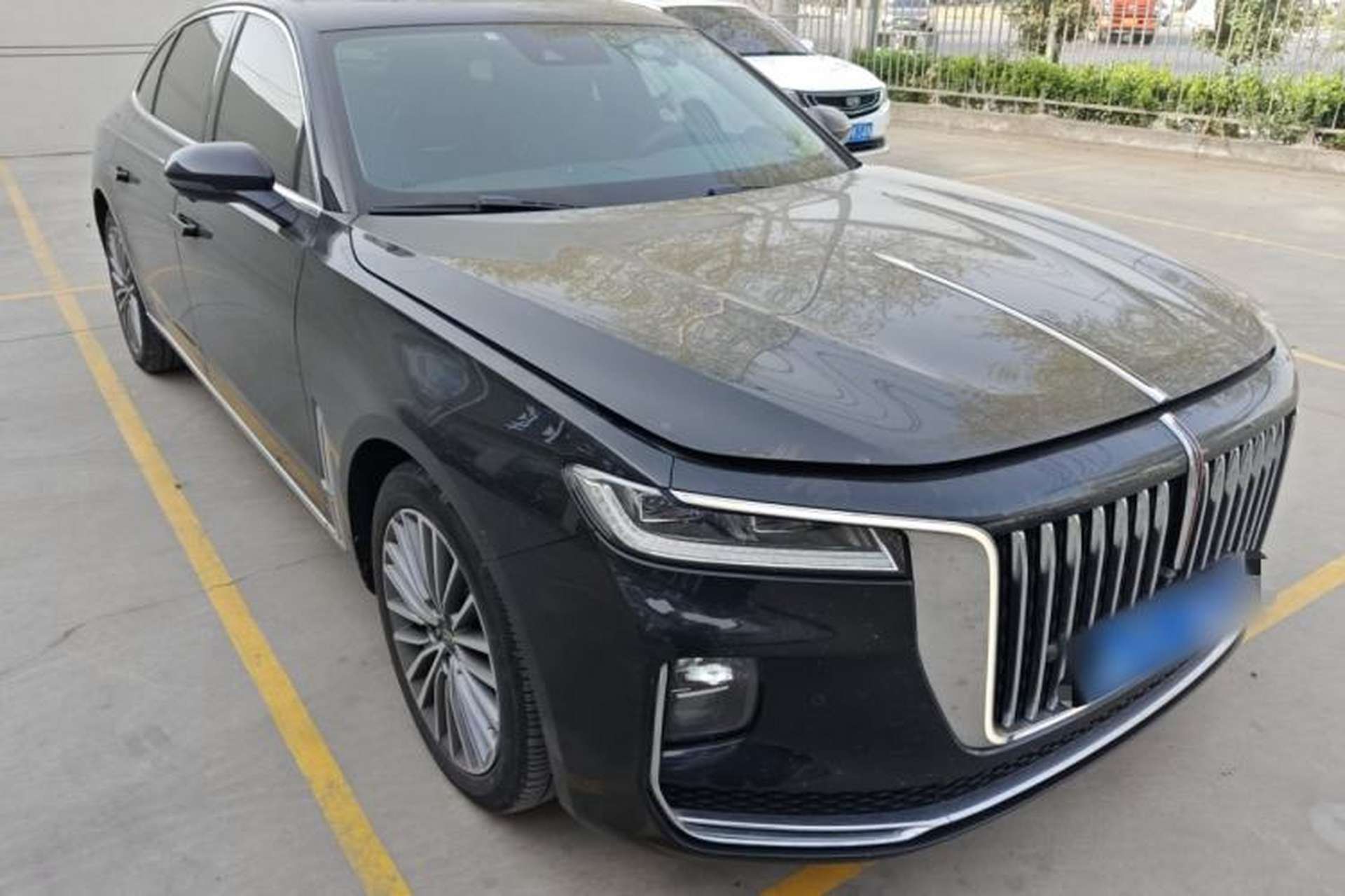 Used Hongqi H9 2020 2.0T Smart Connect Flagship Edition Exterior 1