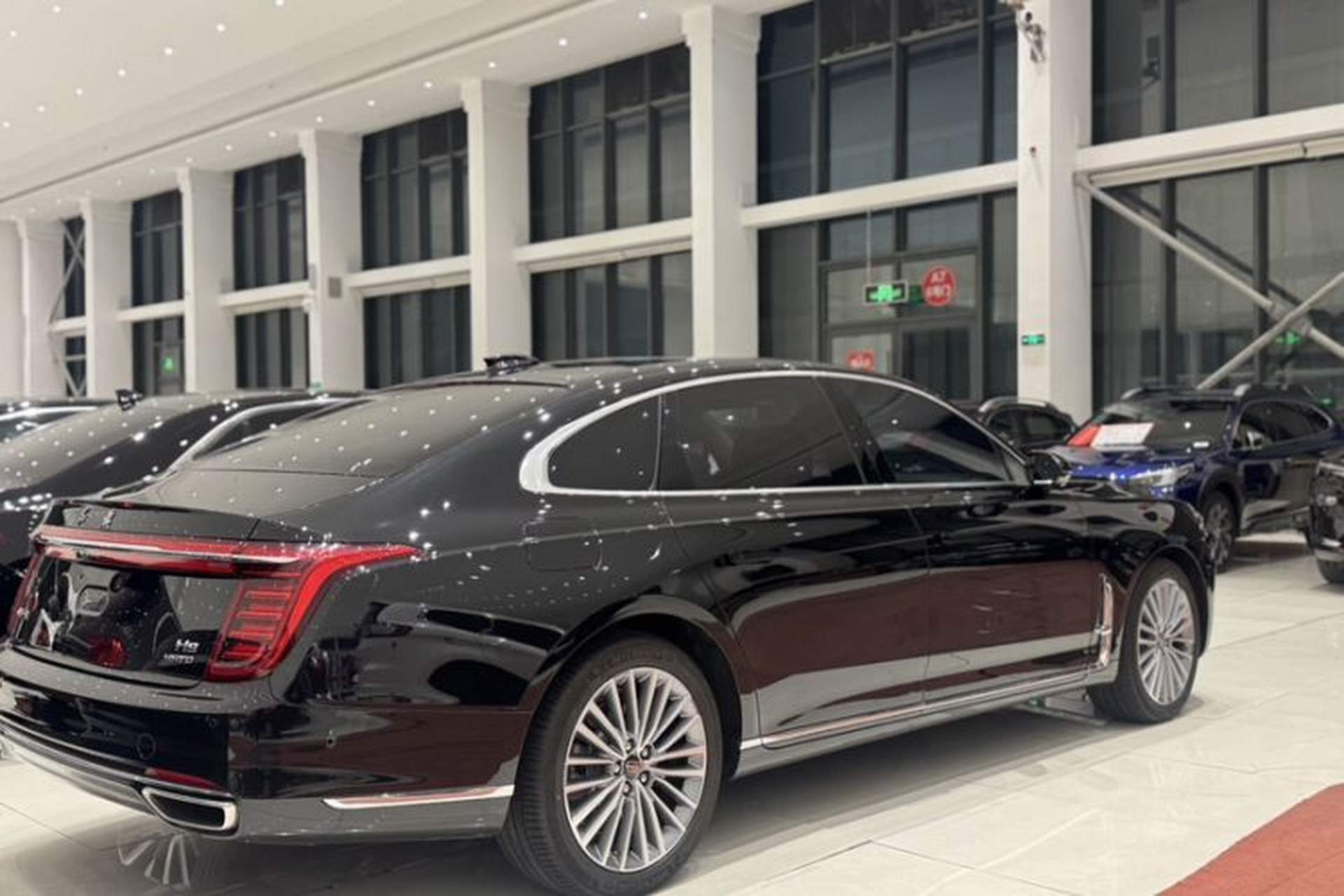 Used Hongqi H9 2020 2.0T Smart Connect Flagship Edition Exterior 2