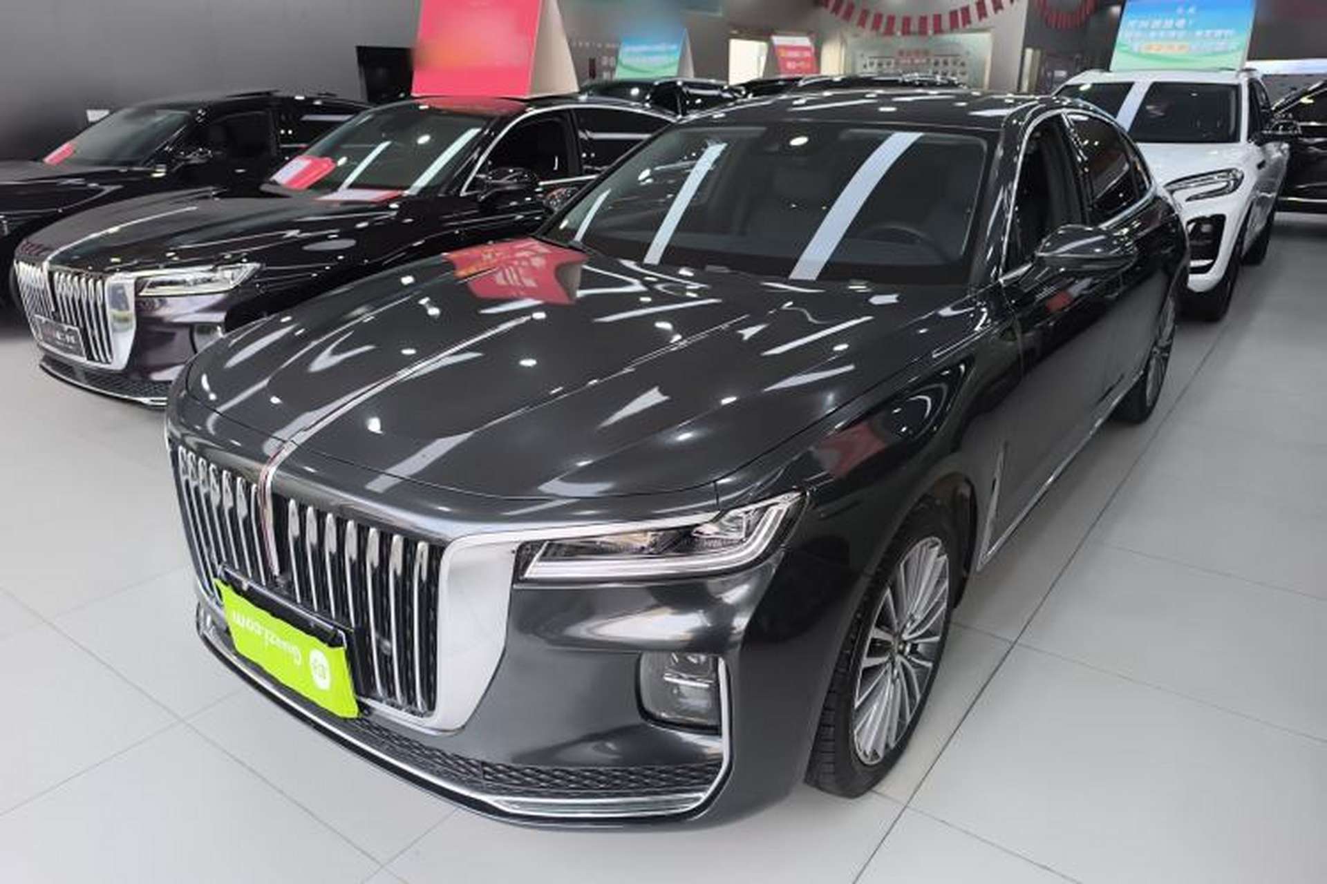 Used Hongqi H9 2020 2.0T Smart Connect Flagship Edition Front Left 45 Deg