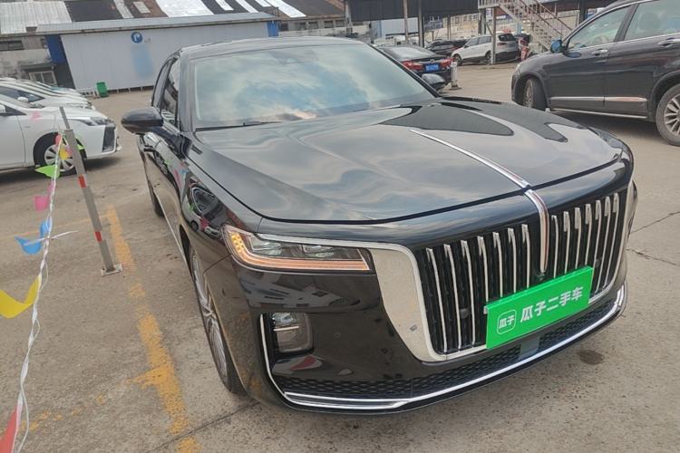 Used Hongqi H9 2020 2.0T Smart Connect Flagship Edition Front Right 45 Deg