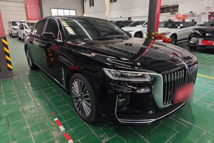 Used Hongqi H9 2020 2.0T Smart Connect Flagship Edition Front Right 45 Deg