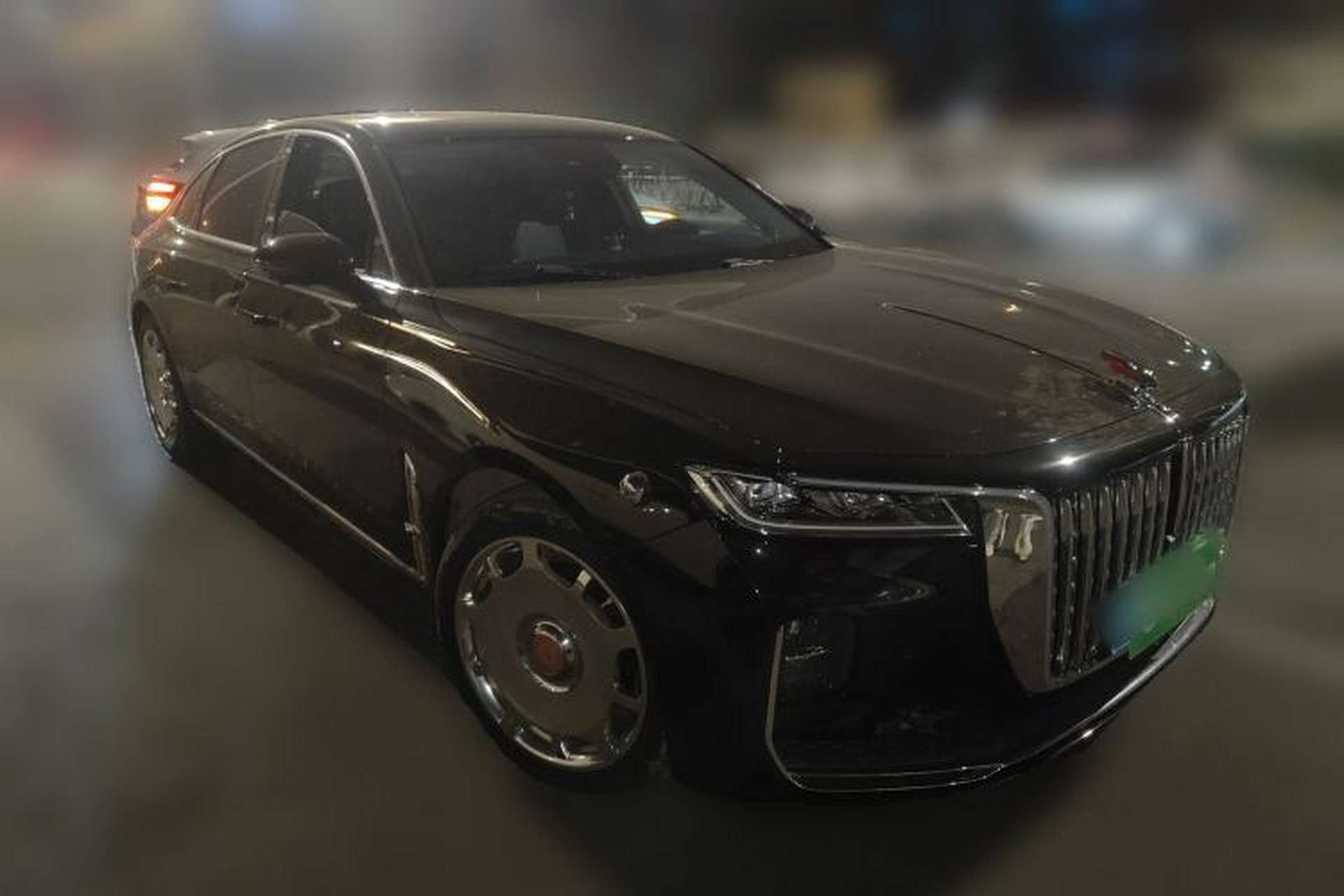 Used Hongqi H9 2020 2.0T Smart Connect Flagship Edition Front Right 45 Deg