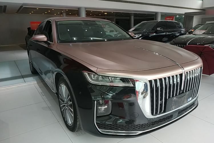 Used Hongqi H9 2020 2.0T Smart Connect Flagship Edition Front Right 45 Deg