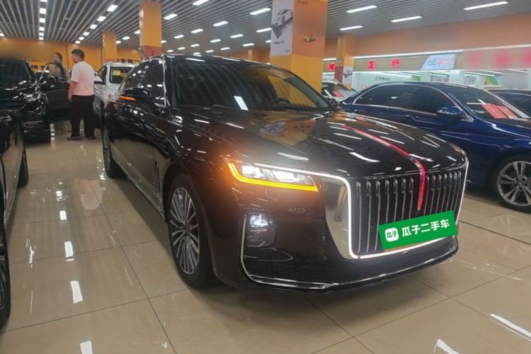 Used Hongqi H9 2020 2.0T Smart Connect Flagship Edition Front Right 45 Deg