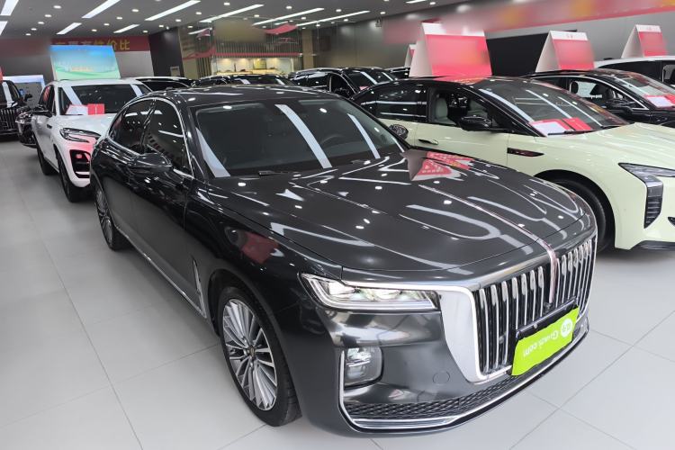 Used Hongqi H9 2020 2.0T Smart Connect Flagship Edition Front Right 45 Deg