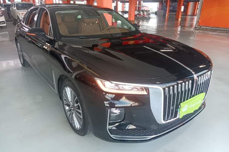 Used Hongqi H9 2020 2.0T Smart Connect Flagship Edition Front Right 45 Deg