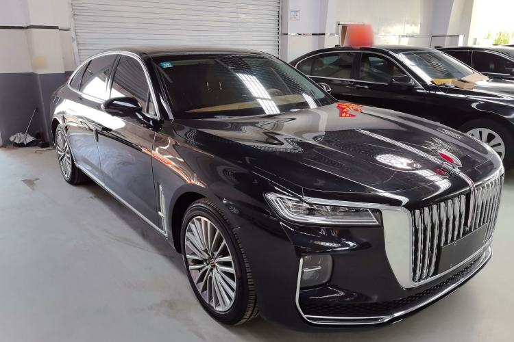 Used Hongqi H9 2020 2.0T Smart Connect Flagship Edition Front Right 45 Deg