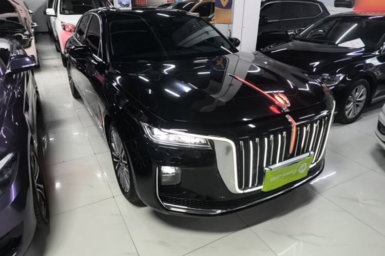 Used Hongqi H9 2020 2.0T Smart Connect Flagship Edition Front Right 45 Deg