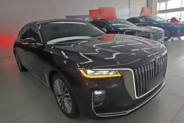 Used Hongqi H9 2020 2.0T Smart Connect Flagship Edition Front Right 45 Deg