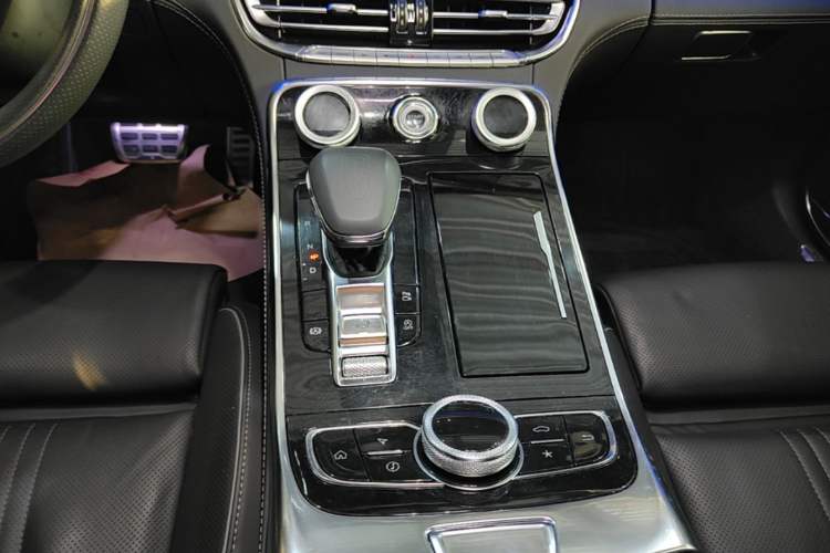 Used Hongqi H9 2020 2.0T Smart Connect Flagship Edition Gear Lever