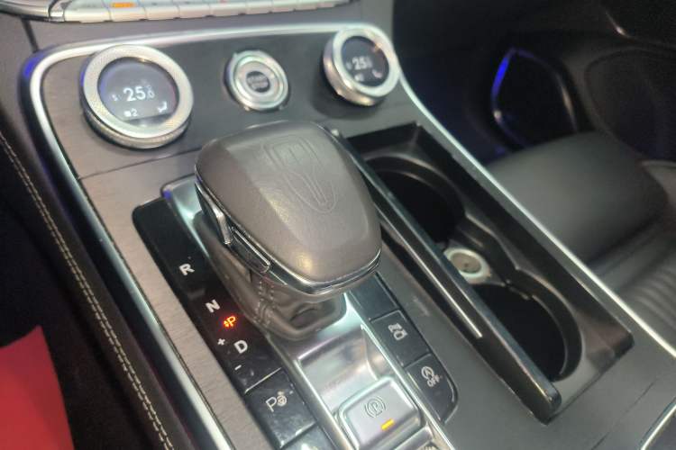 Used Hongqi H9 2020 3.0T Smart Connect Flagship Edition Gear Lever
