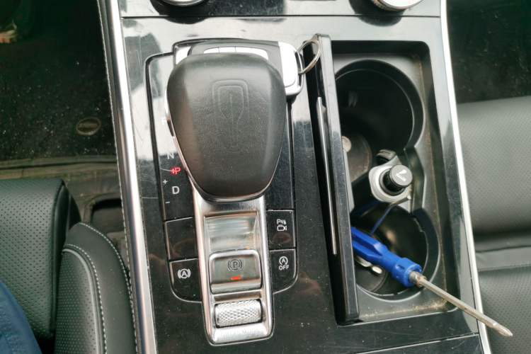 Used Hongqi H9 2020 2.0T Smart Connect Flagship Edition Gear Lever