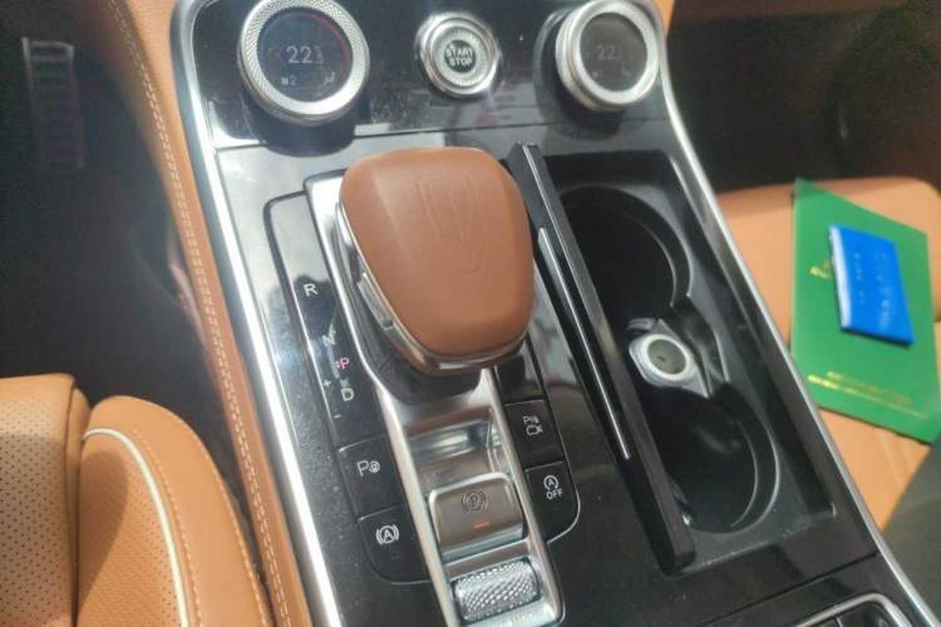 Used Hongqi H9 2020 2.0T Smart Connect Flagship Edition Gear Lever