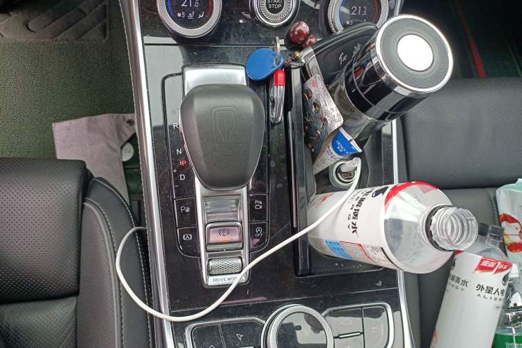 Used Hongqi H9 2020 3.0T Smart Connect Flagship Edition Gear Lever