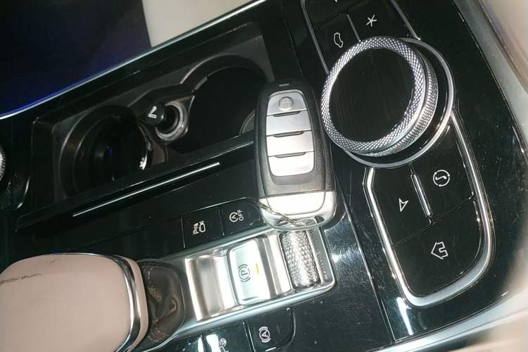 Used Hongqi H9 2020 3.0T Smart Connect Flagship Edition Interior 1