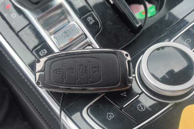 Used Hongqi H9 2020 2.0T Smart Connect Flagship Edition Interior 1
