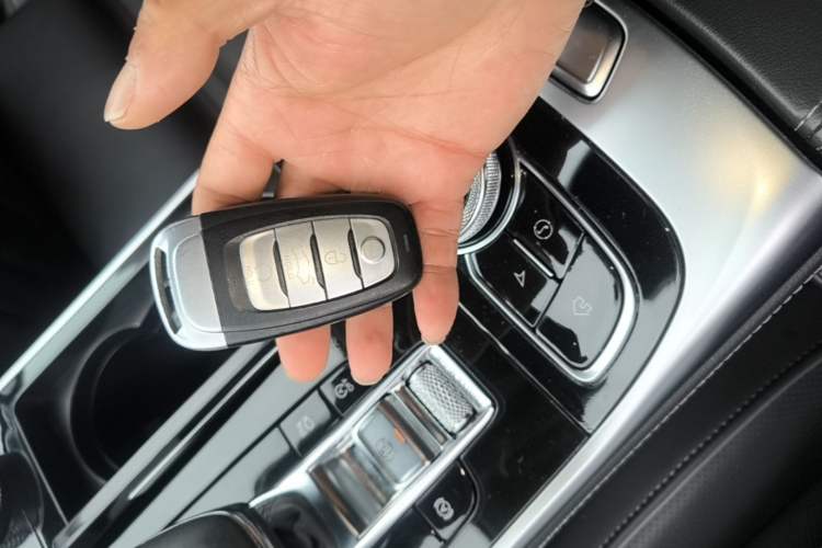 Used Hongqi H9 2020 2.0T Smart Connect Flagship Edition Interior 1