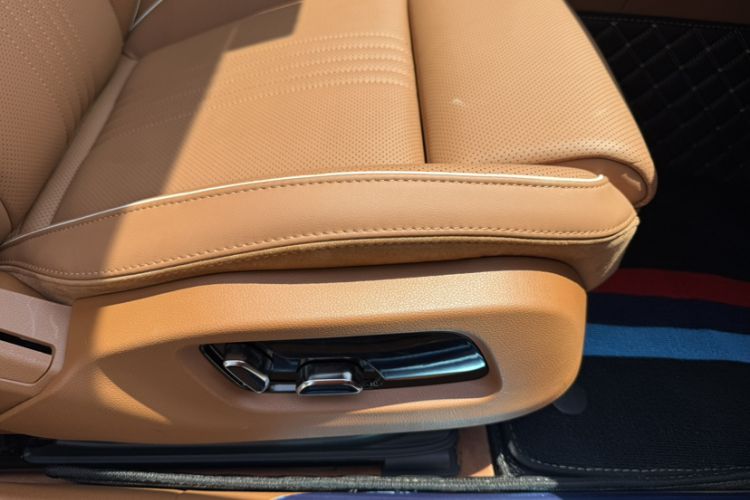 Used Hongqi H9 2020 2.0T Smart Connect Flagship Edition Interior 10