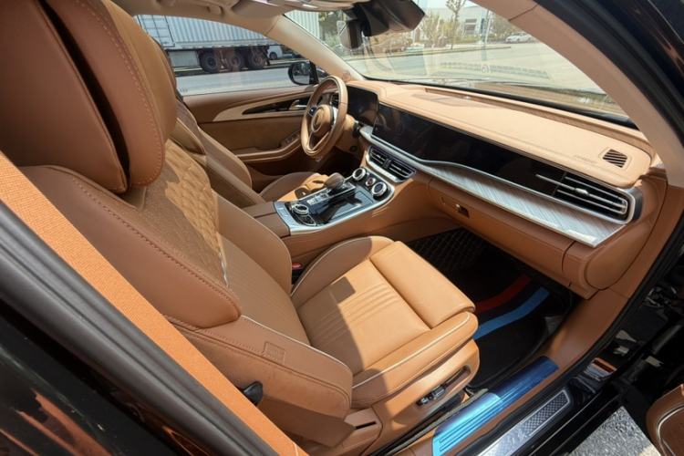 Used Hongqi H9 2020 2.0T Smart Connect Flagship Edition Interior 11
