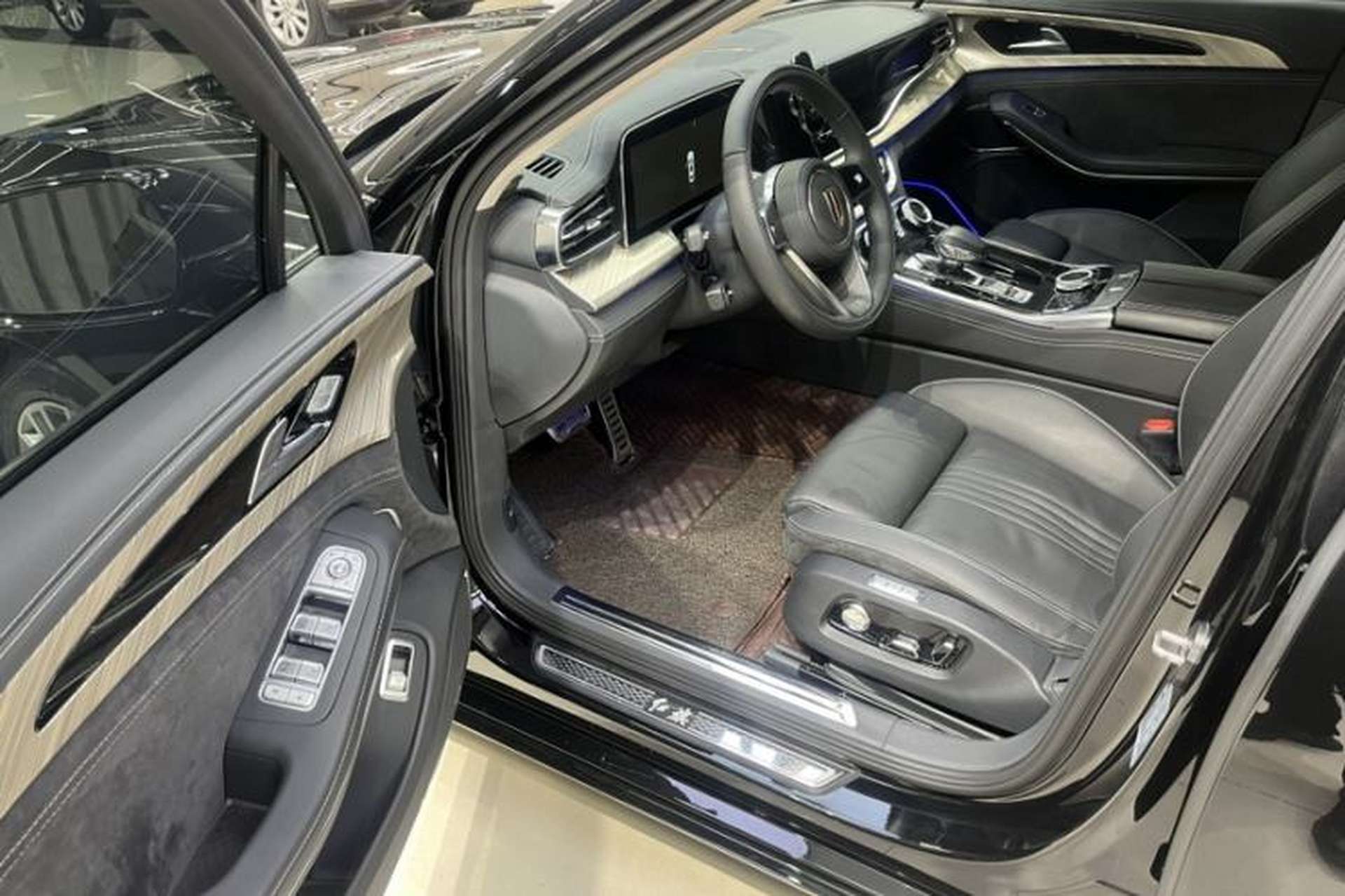 Used Hongqi H9 2020 2.0T Smart Connect Flagship Edition Interior 2