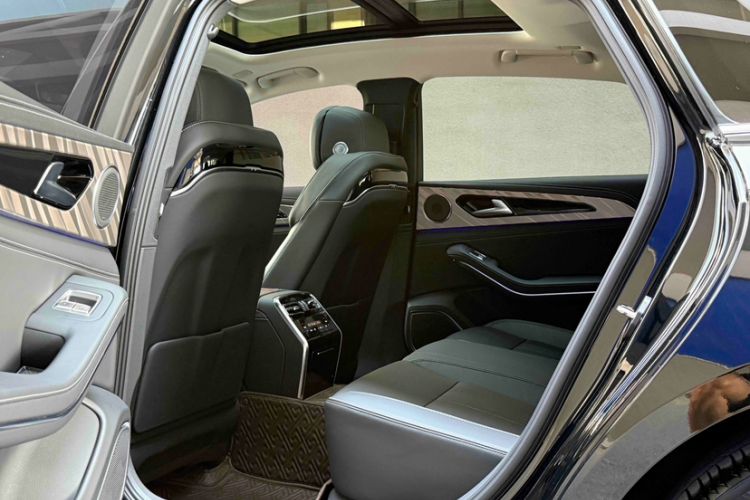Used Hongqi H9 2020 2.0T Smart Connect Flagship Edition Interior 2