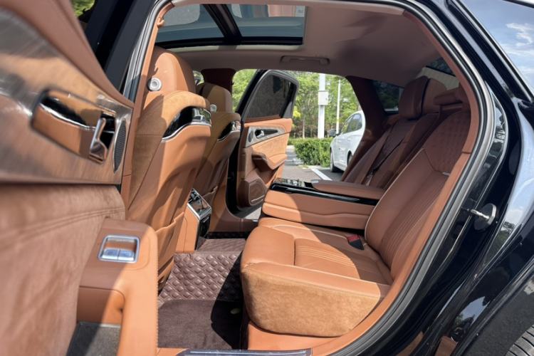 Used Hongqi H9 2020 2.0T Smart Connect Flagship Edition Interior 3