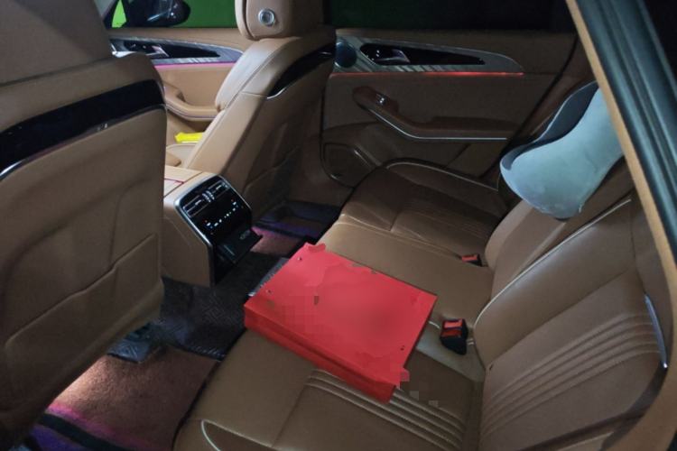 Used Hongqi H9 2020 2.0T Smart Connect Flagship Edition Interior 4