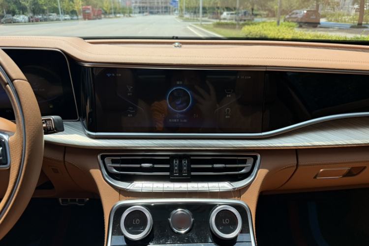 Used Hongqi H9 2020 2.0T Smart Connect Flagship Edition Interior 4