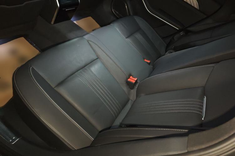Used Hongqi H9 2020 2.0T Smart Connect Flagship Edition Interior 4