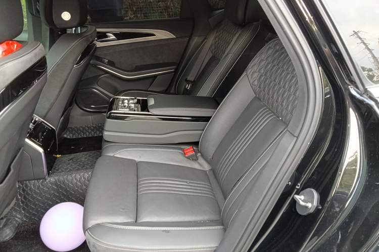 Used Hongqi H9 2020 Revised Version 2.0T Smart Connect Flagship Edition Interior 4