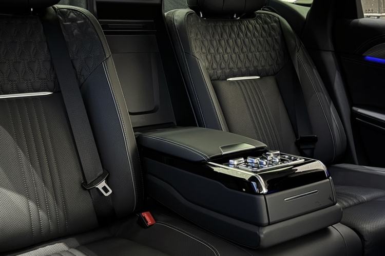 Used Hongqi H9 2020 2.0T Smart Connect Flagship Edition Interior 5