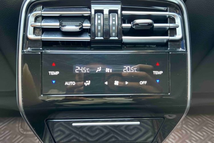 Used Hongqi H9 2020 2.0T Smart Connect Flagship Edition Interior 5