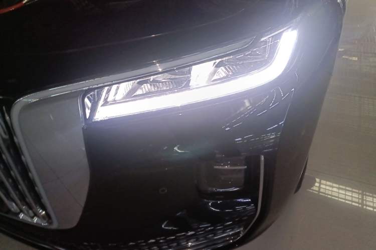 Used Hongqi H9 2020 2.0T Smart Connect Flagship Edition Left Front Headlight
