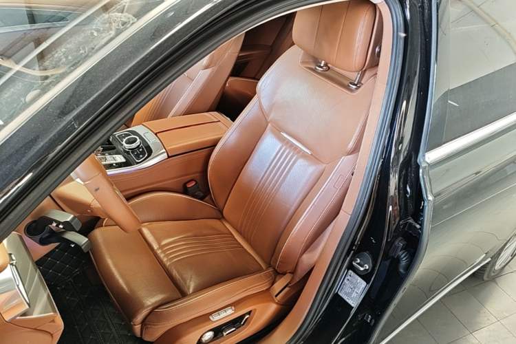 Used Hongqi H9 2020 2.0T Smart Connect Flagship Edition Left Front Seat