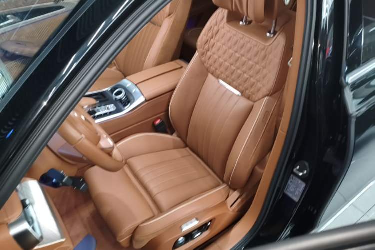 Used Hongqi H9 2020 Revised Version 2.0T Smart Connect Flagship Edition Left Front Seat