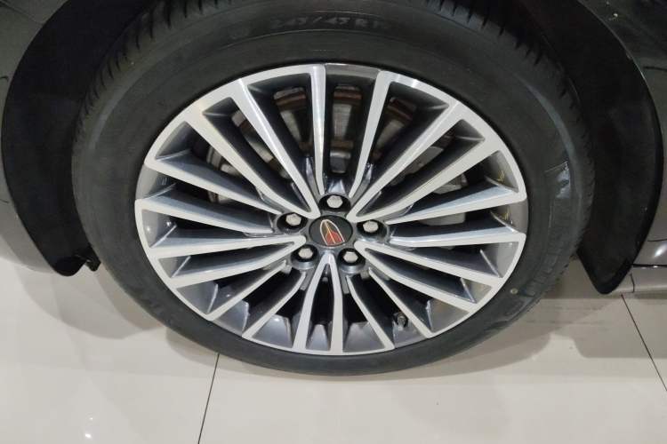 Used Hongqi H9 2020 3.0T Smart Connect Flagship Edition Left Front Wheel Hub