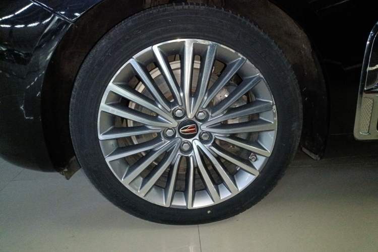 Used Hongqi H9 2020 2.0T Smart Connect Flagship Edition Left Front Wheel Hub