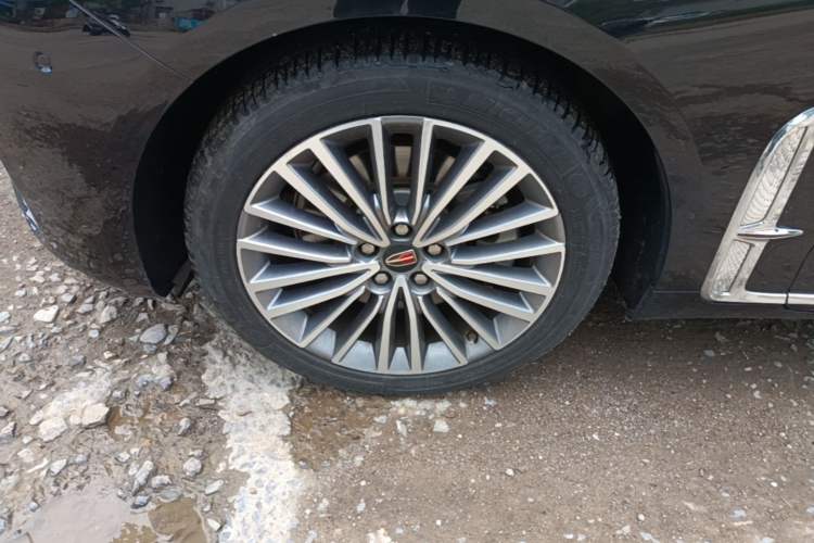 Used Hongqi H9 2020 2.0T Smart Connect Flagship Edition Left Front Wheel Hub