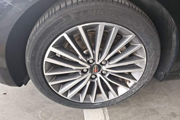 Used Hongqi H9 2020 2.0T Smart Connect Flagship Edition Left Front Wheel Hub