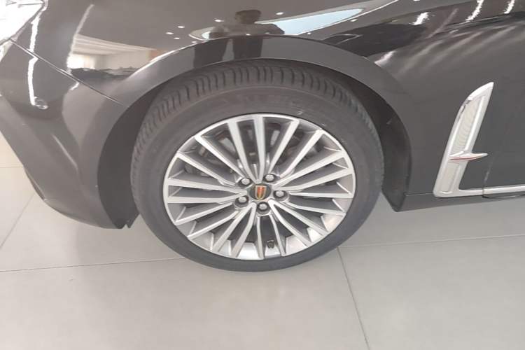Used Hongqi H9 2020 2.0T Smart Connect Flagship Edition Left Front Wheel Hub